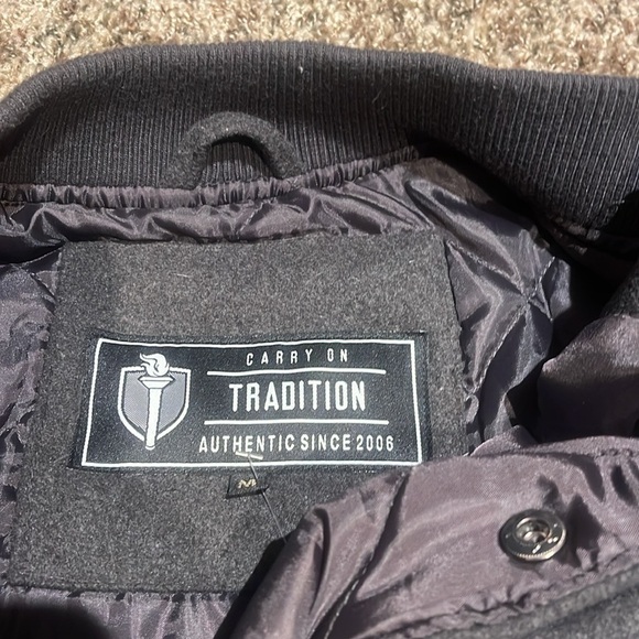 Vintage Varsity Bomber Jacket Beverly Hills - Picture 7 of 9